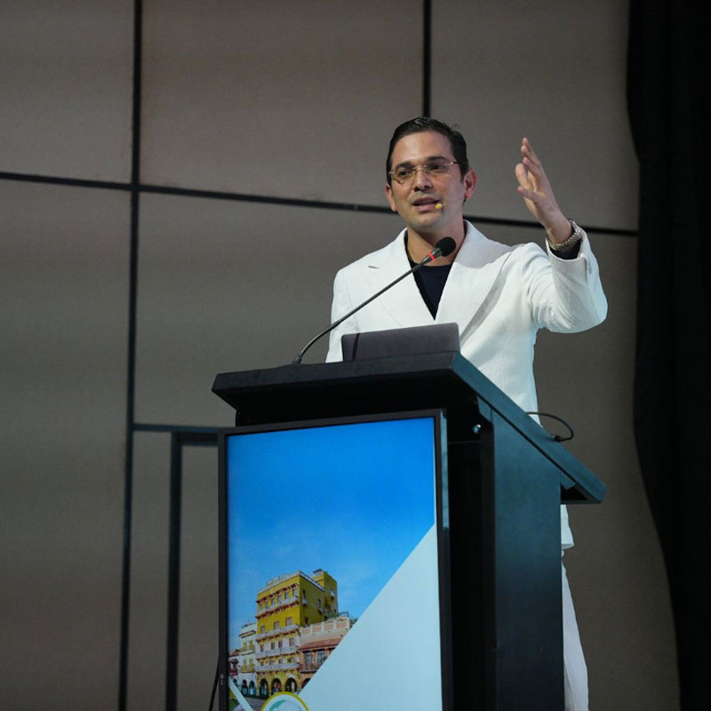 Dr. Andrés Durán