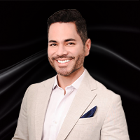 Dr. Ricardo Sandoval